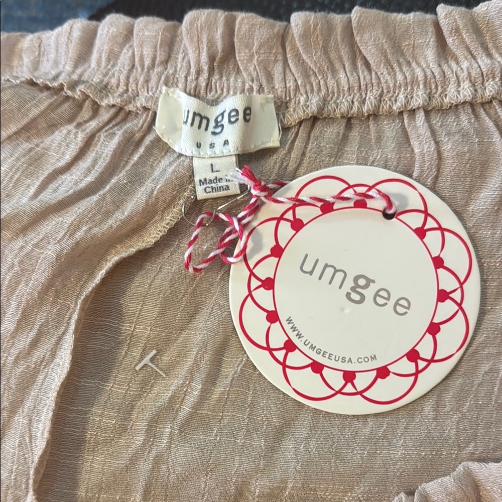 Umgee Tan Relaxed Ruffled Blouse - Picture 4 of 5